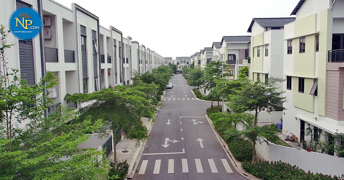 NHÀ PHỐ THƯƠNG MẠI 